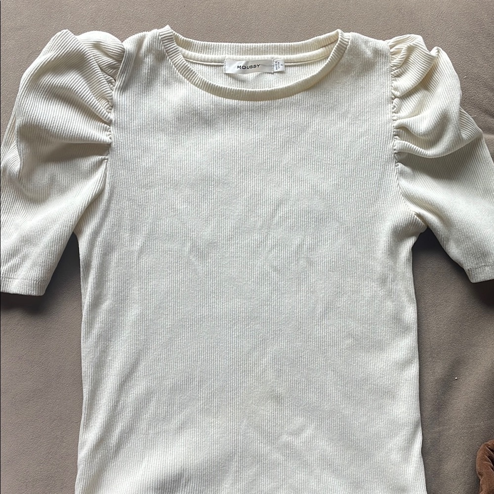 Moussy Ribbed Knit Top
